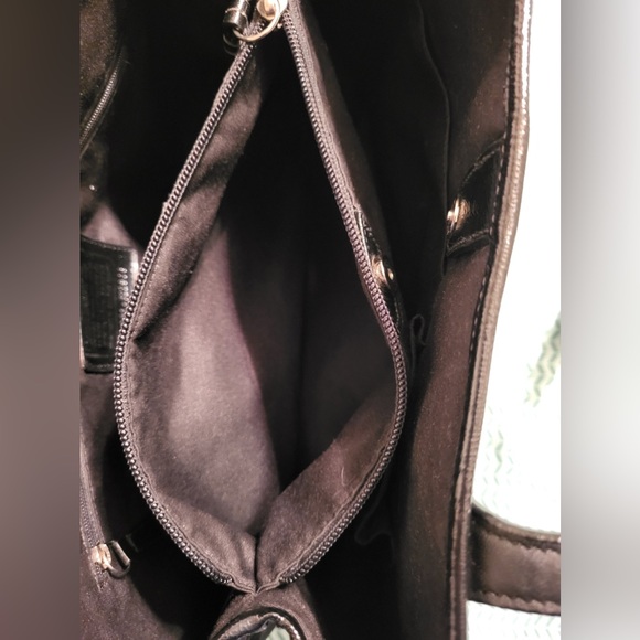 Coach Purse - Picture 5 of 9